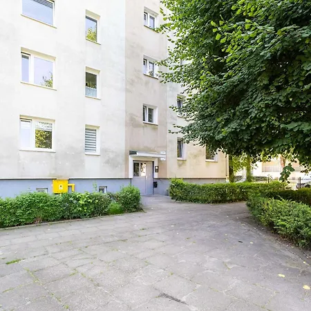 Komfortowy Z Balkonem Blisko Ergo Arena By Renters Apartament *